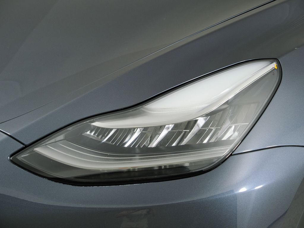 Thumbnail: 2020 Tesla Model Y - 16