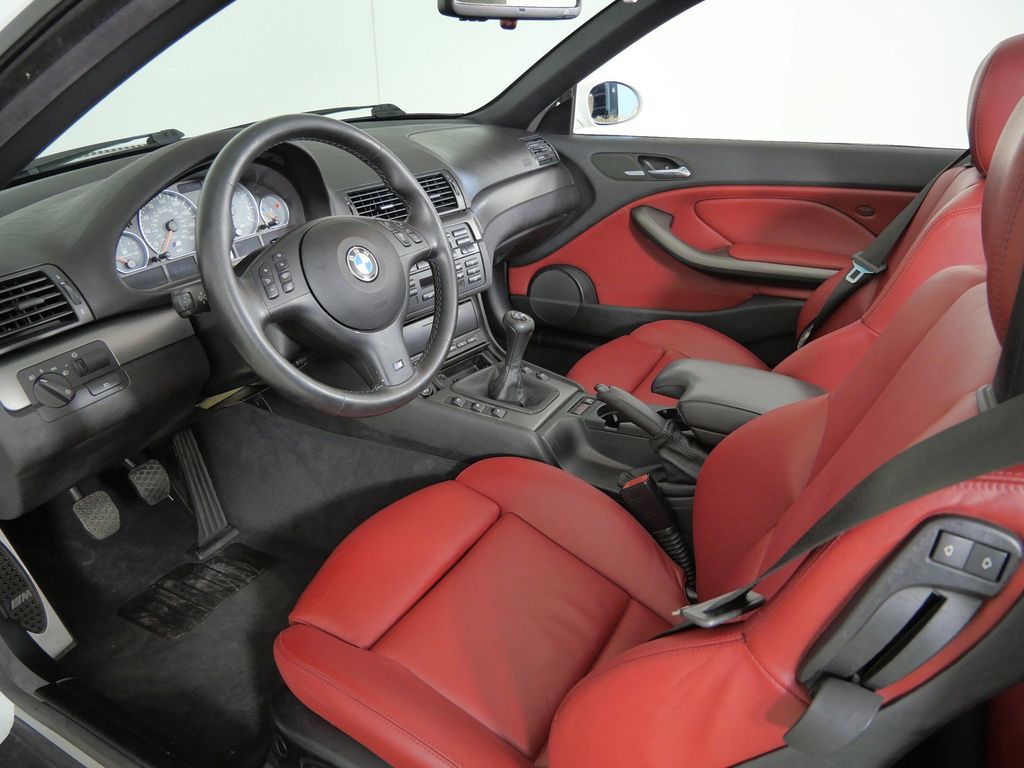 Thumbnail: 2004 BMW M3 - 29