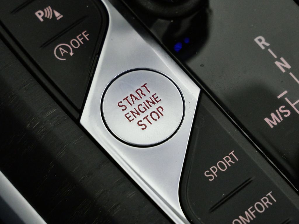 Thumbnail: 2020 BMW 3 Series - 46