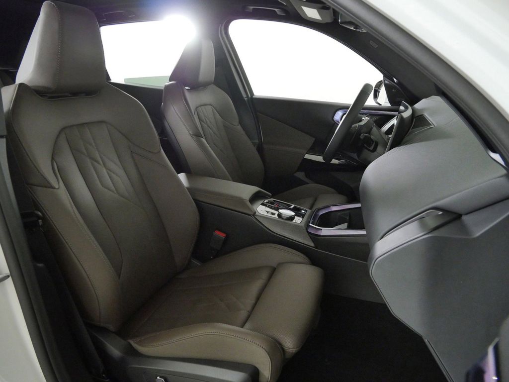 Thumbnail: 2026 BMW X3 - 22