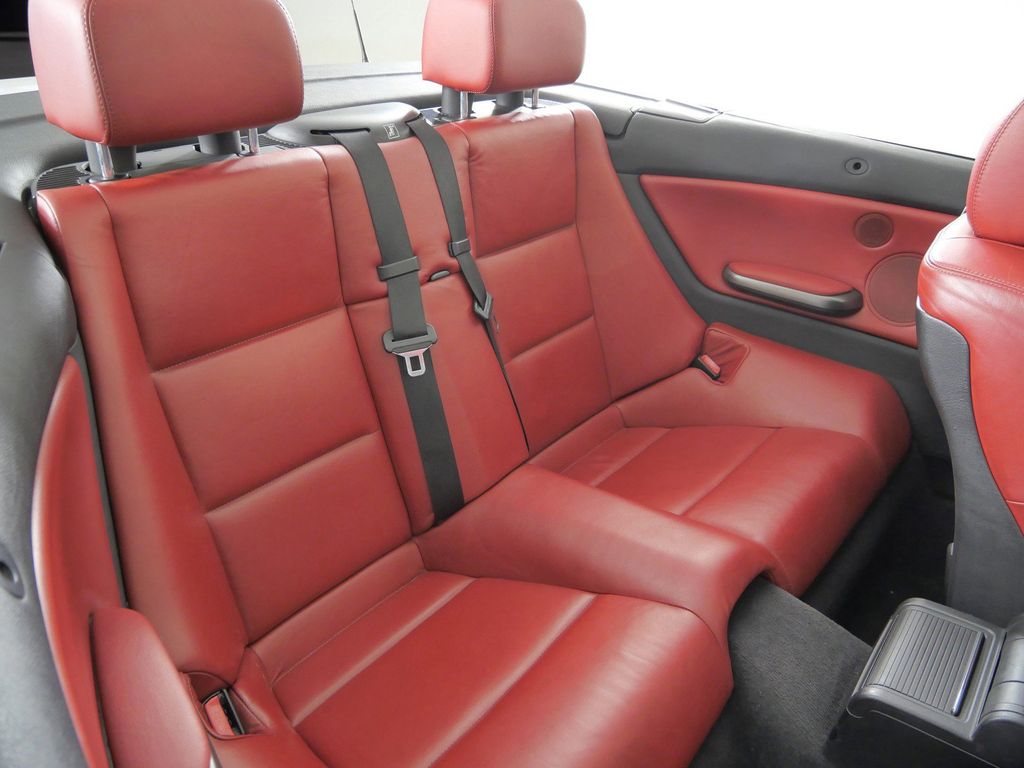 Thumbnail: 2004 BMW M3 - 25