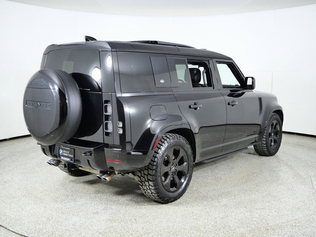 Thumbnail: 2024 Land Rover Defender - 10