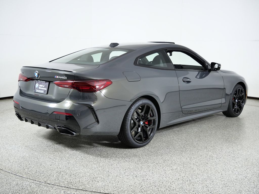 Thumbnail: 2026 BMW 4 Series - 9