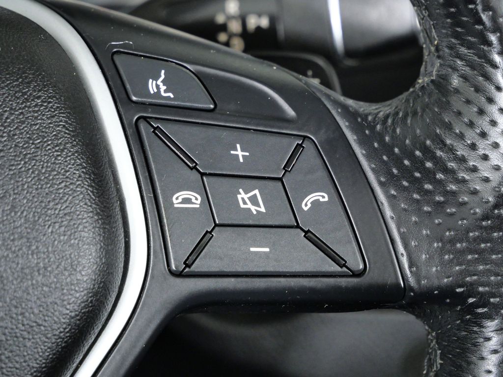 Thumbnail: 2014 Mercedes-Benz E-Class - 40