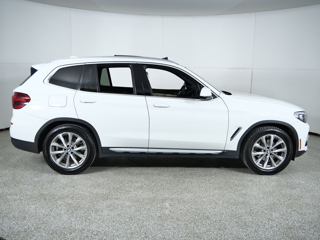 Thumbnail: 2019 BMW X3 - 9