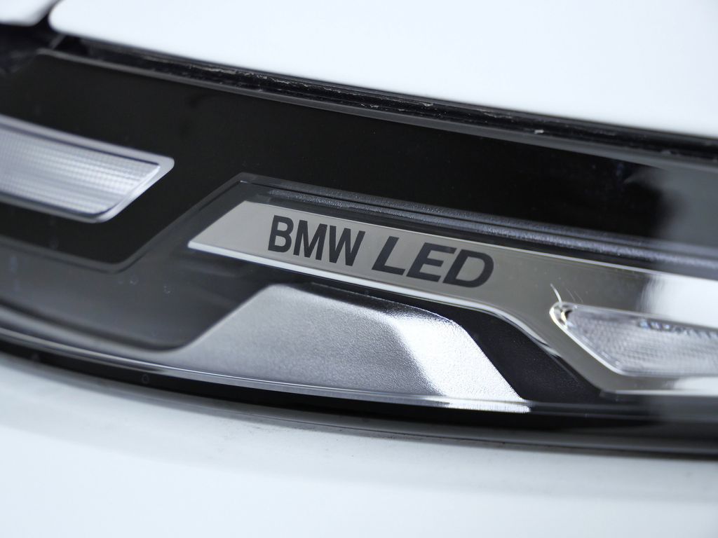 Thumbnail: 2026 BMW X7 - 4