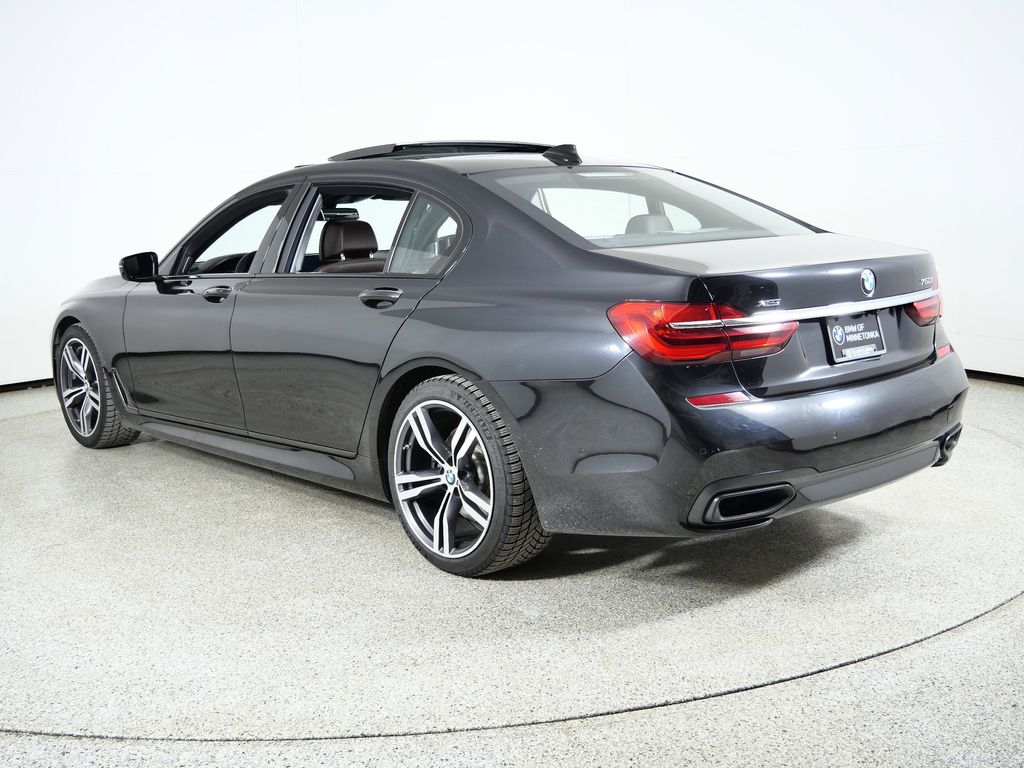 Thumbnail: 2016 BMW 7 Series - 15