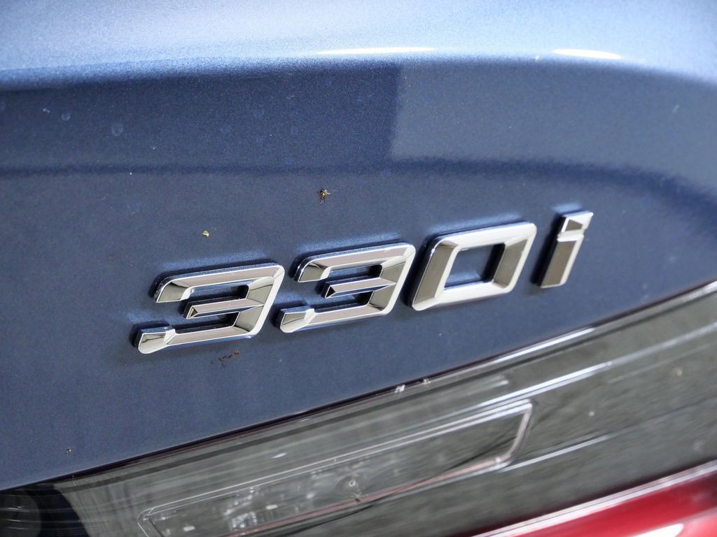 Thumbnail: 2026 BMW 3 Series - 14