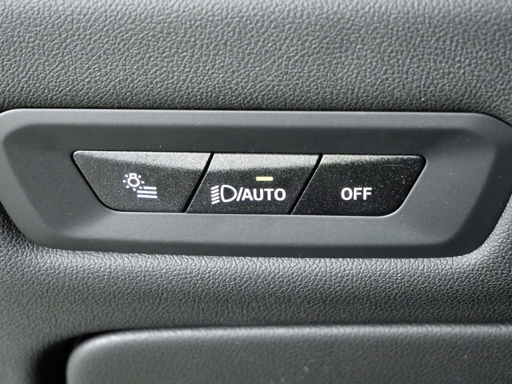 Thumbnail: 2026 BMW X5 - 42