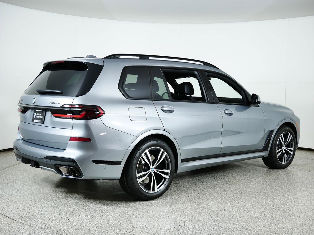 Thumbnail: 2026 BMW X7 - 8