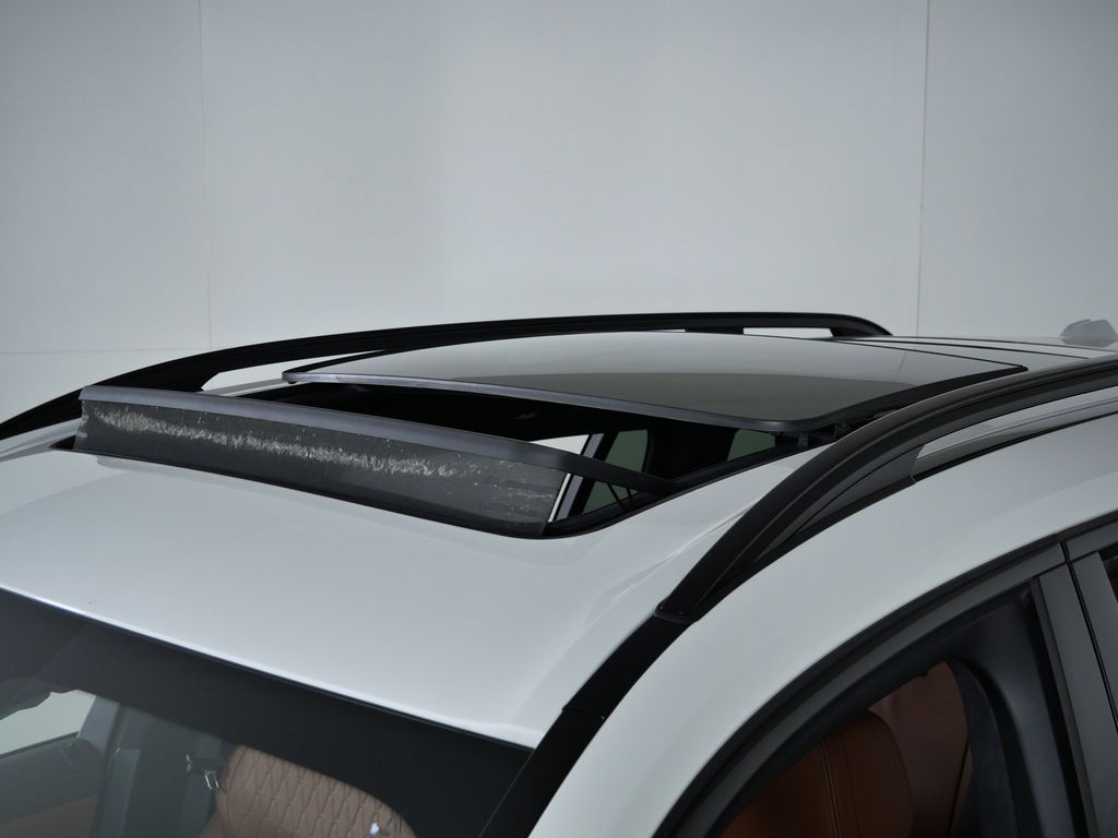 Thumbnail: 2024 BMW X7 - 22