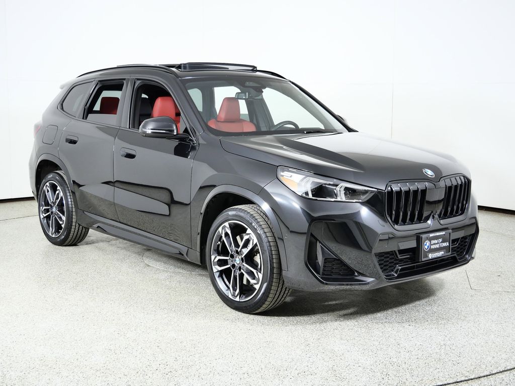Thumbnail: 2023 BMW X1 - 9