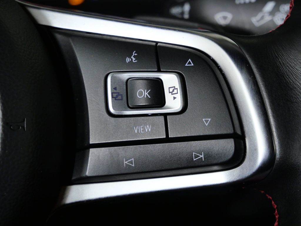 Thumbnail: 2019 Volkswagen Jetta - 39