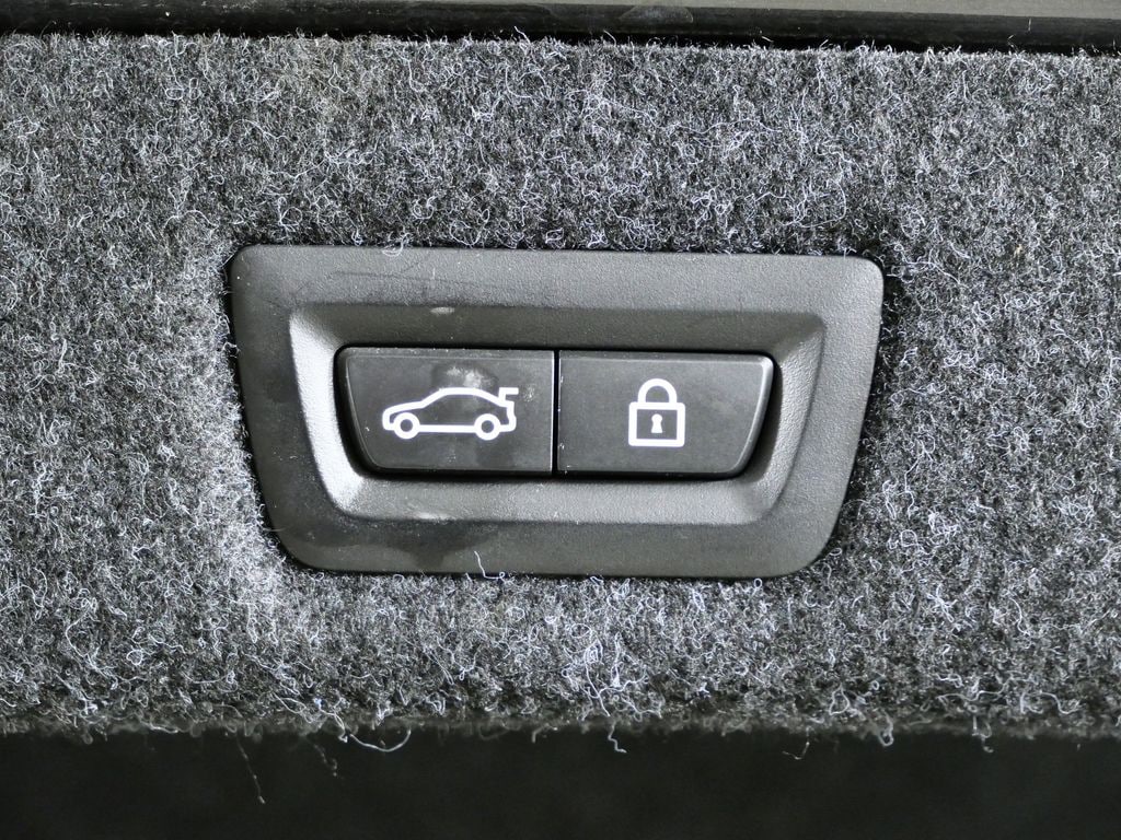 Thumbnail: 2021 BMW 5 Series - 29