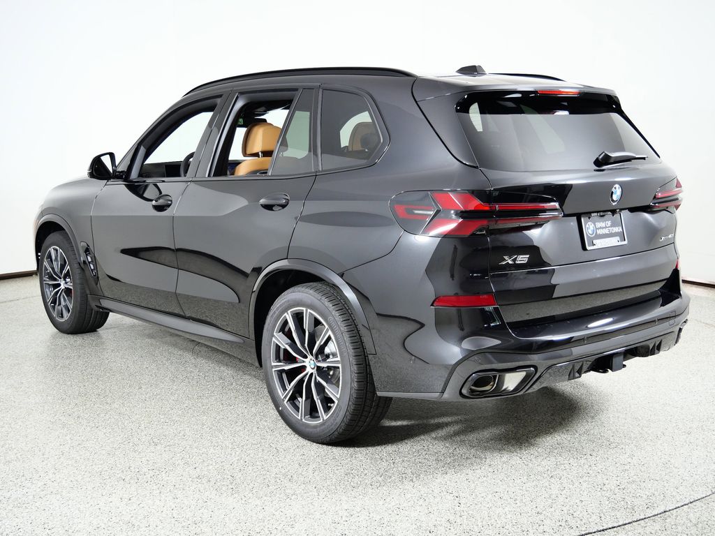 Thumbnail: 2026 BMW X5 - 14