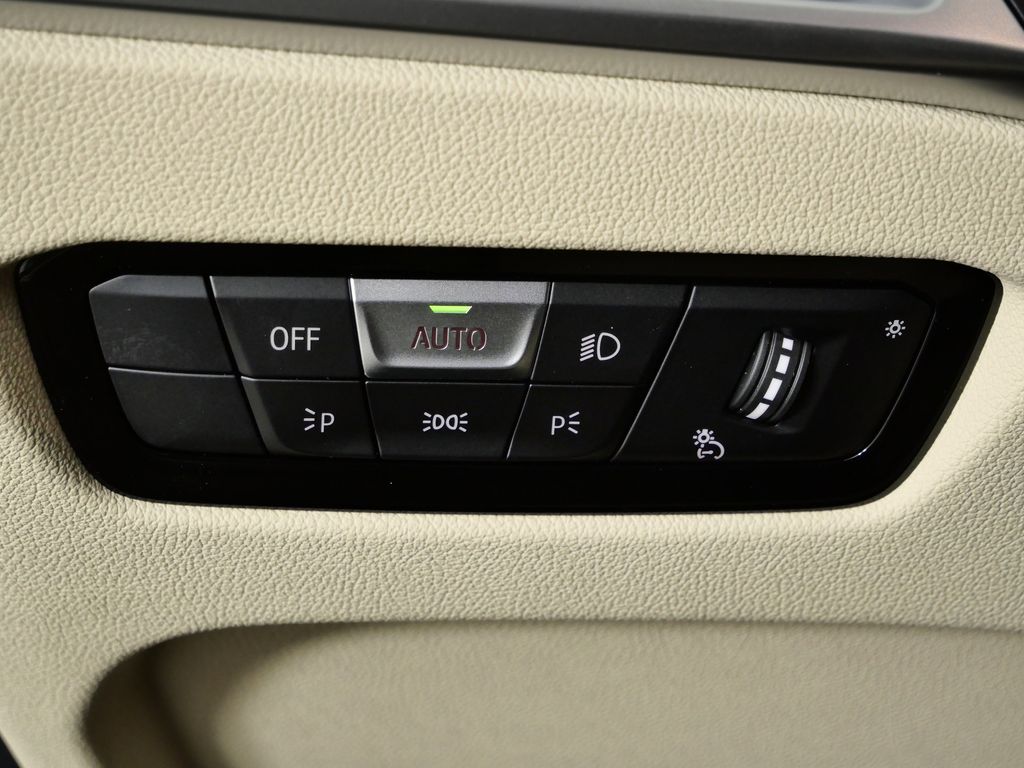 Thumbnail: 2026 BMW 3 Series - 38