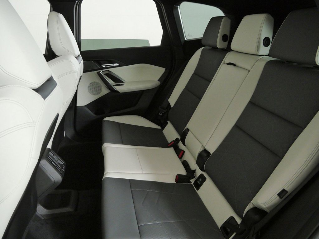 Thumbnail: 2026 BMW X1 - 30
