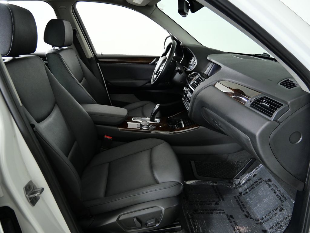 Thumbnail: 2017 BMW X3 - 21