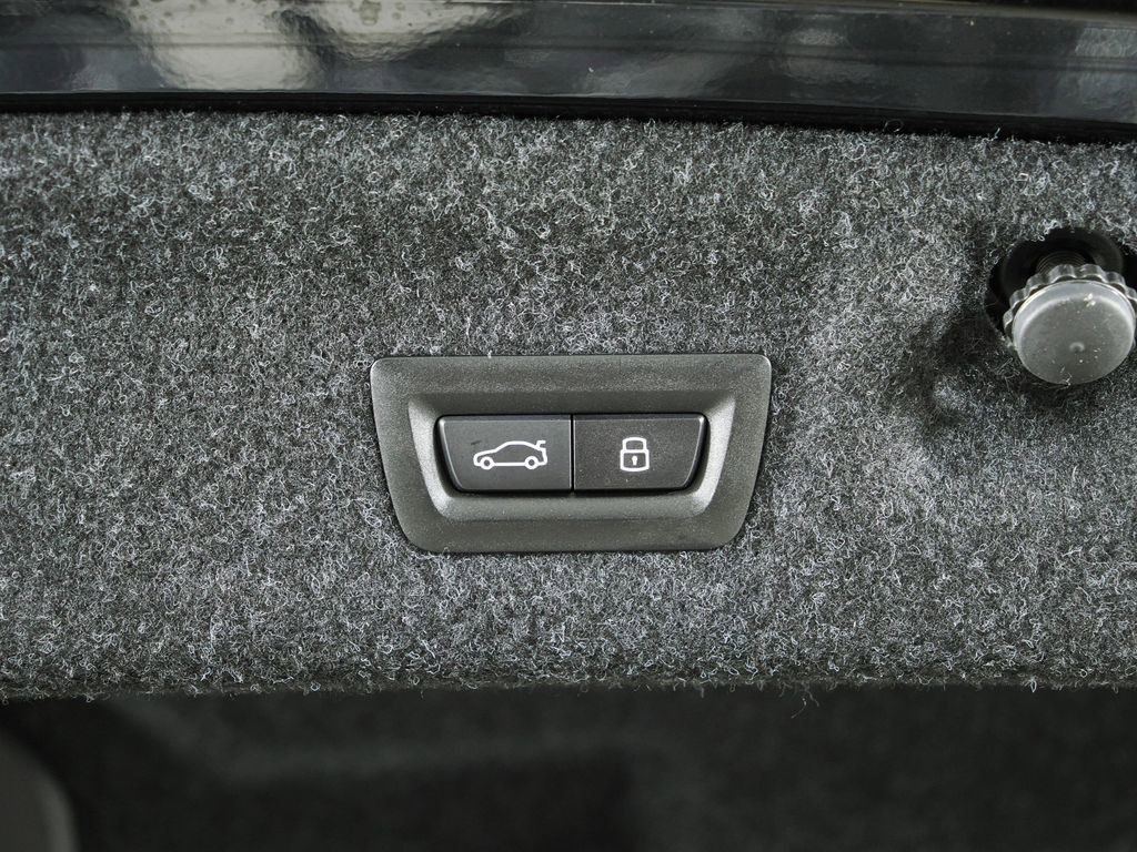 Thumbnail: 2026 BMW 4 Series - 27