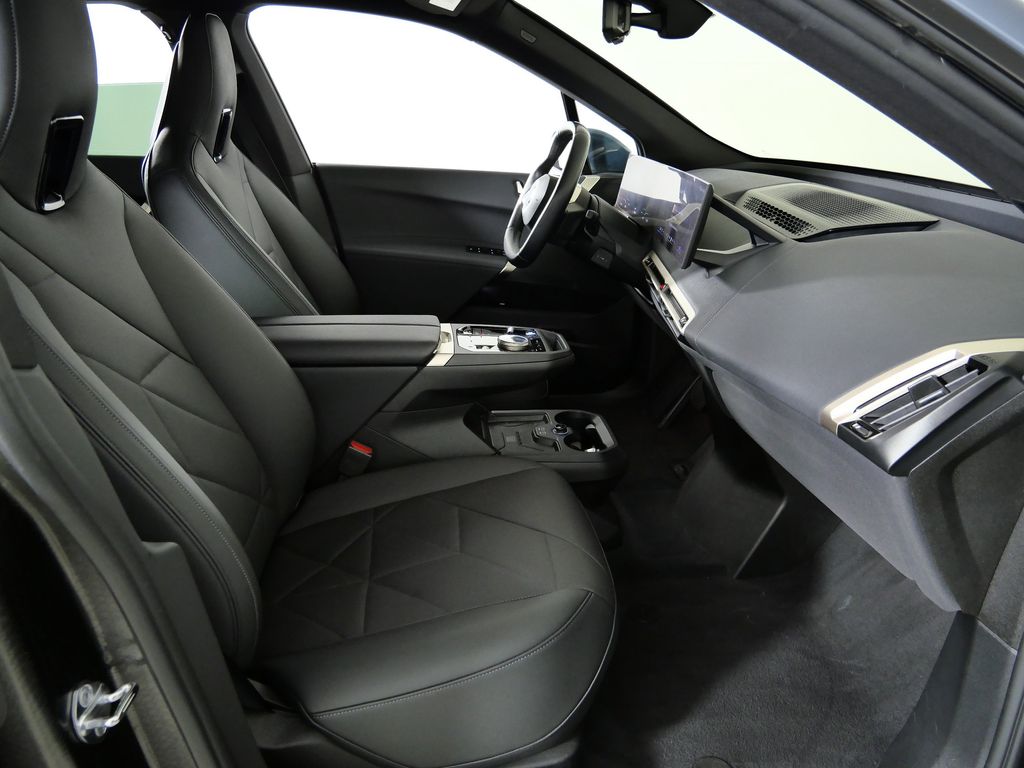 Thumbnail: 2024 BMW iX - 26