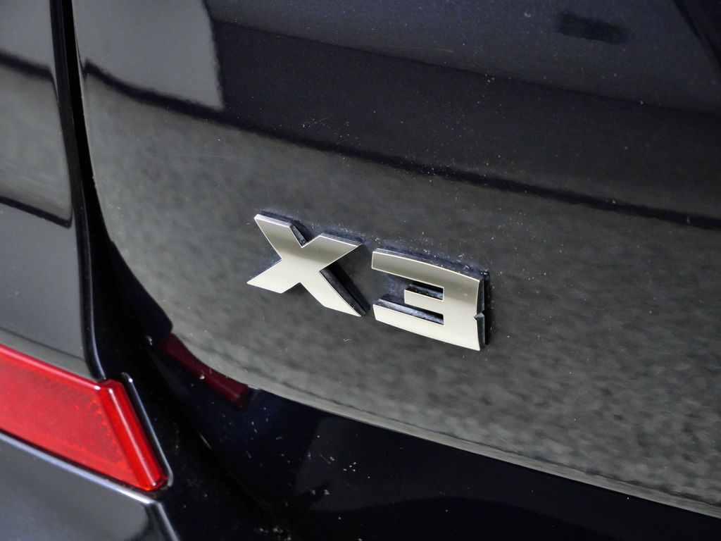 Thumbnail: 2019 BMW X3 - 14