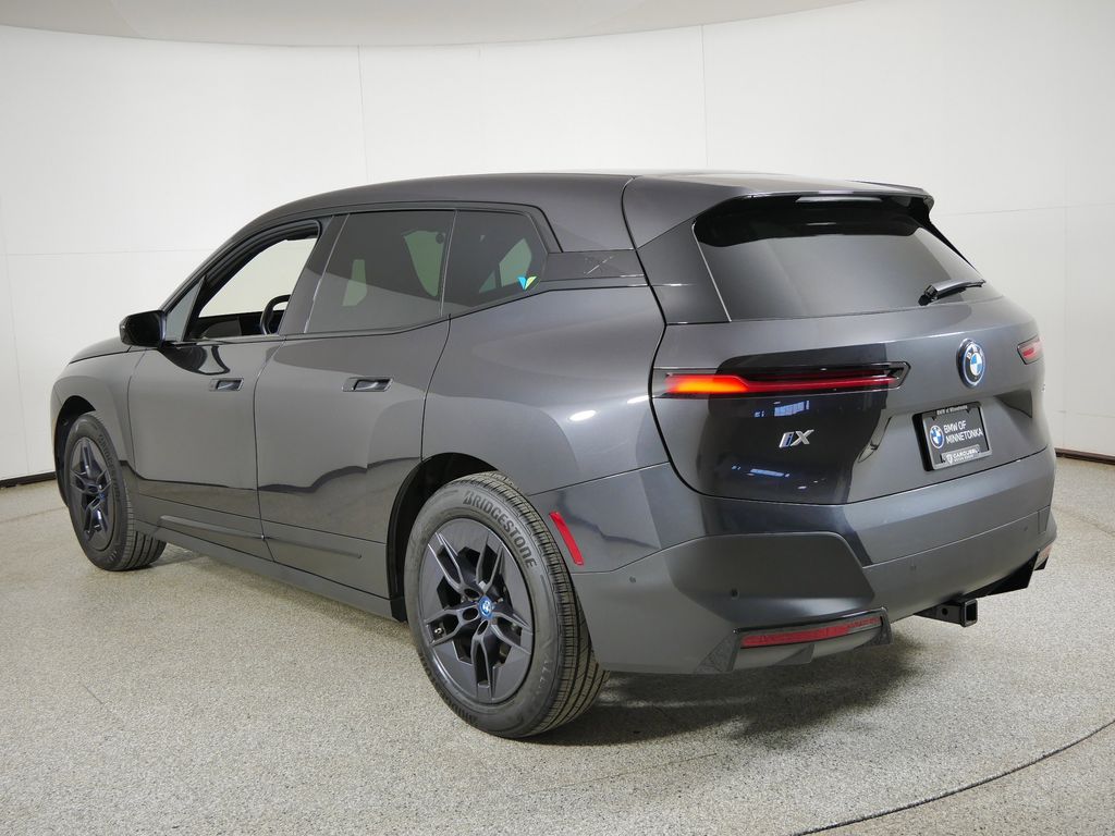 Thumbnail: 2023 BMW iX - 17