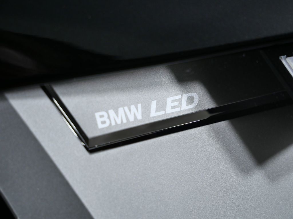 Thumbnail: 2023 BMW iX - 5