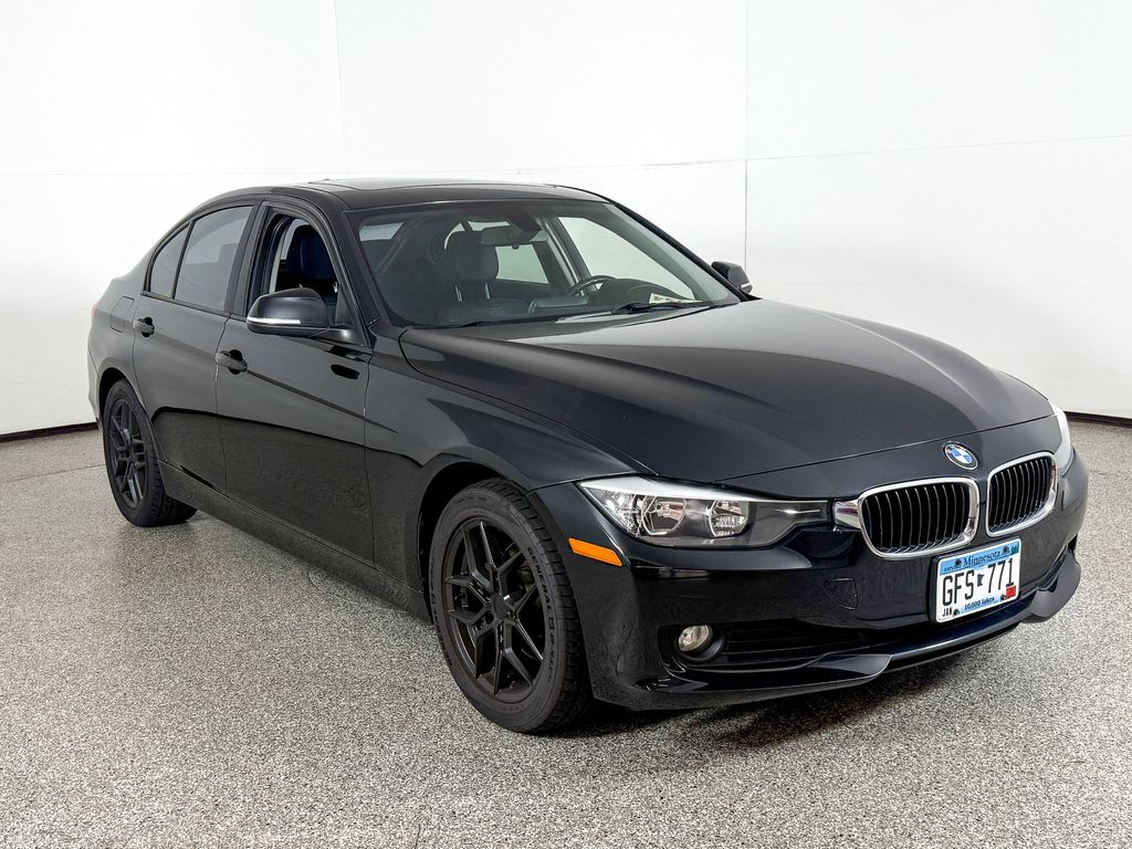 Thumbnail: 2015 BMW 3 Series - 4