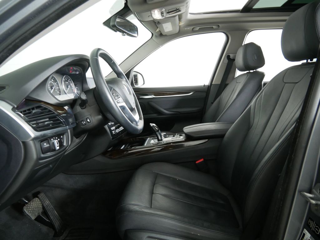 Thumbnail: 2015 BMW X5 - 31