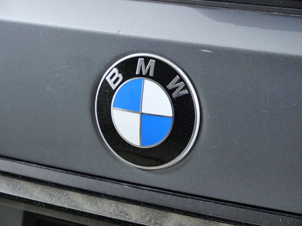 Thumbnail: 2024 BMW X7 - 14