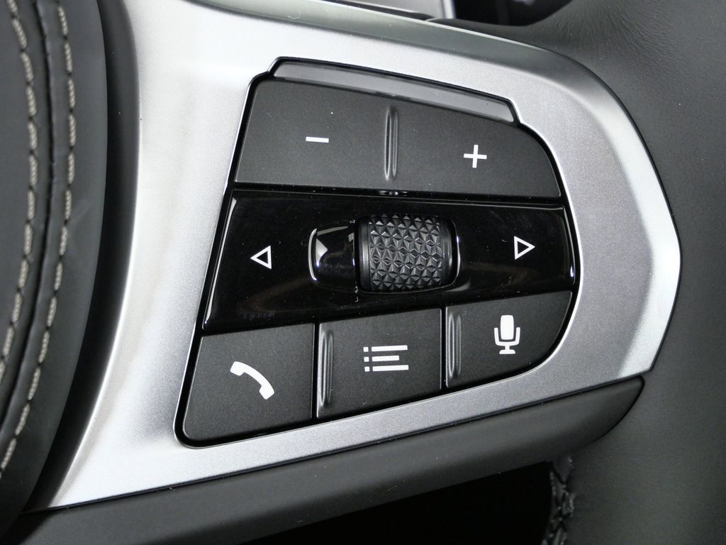 Thumbnail: 2026 BMW X5 - 42