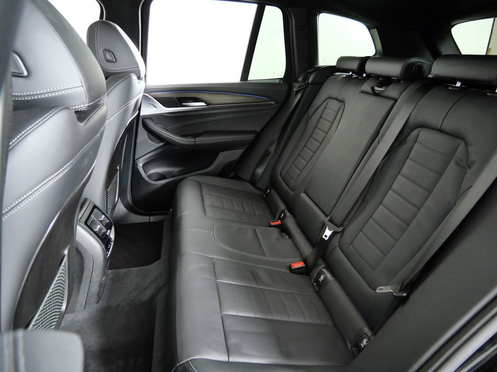 Thumbnail: 2021 BMW X3 - 32