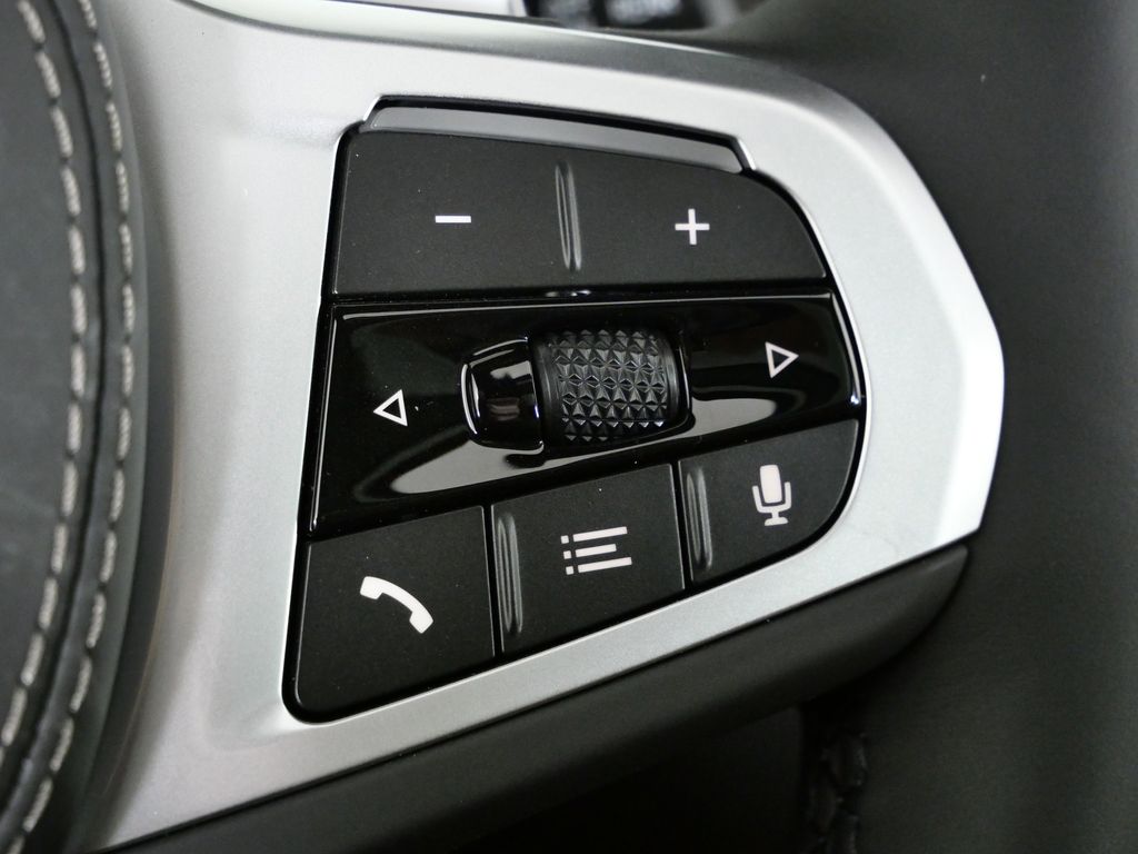 Thumbnail: 2026 BMW X5 - 42