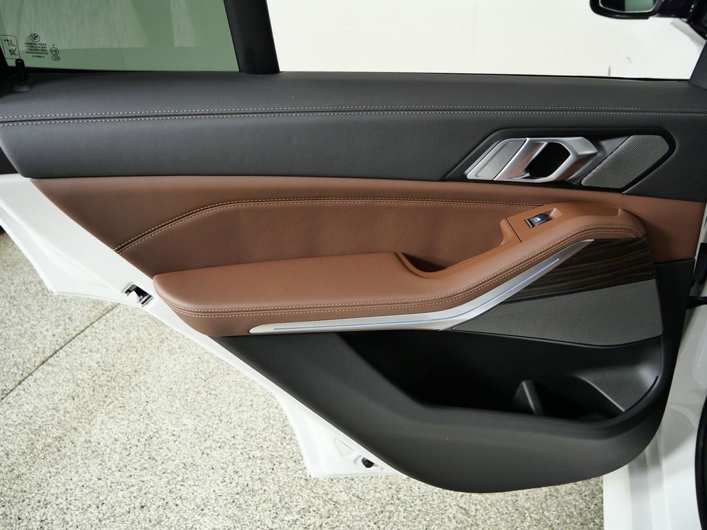 Thumbnail: 2026 BMW X5 - 31