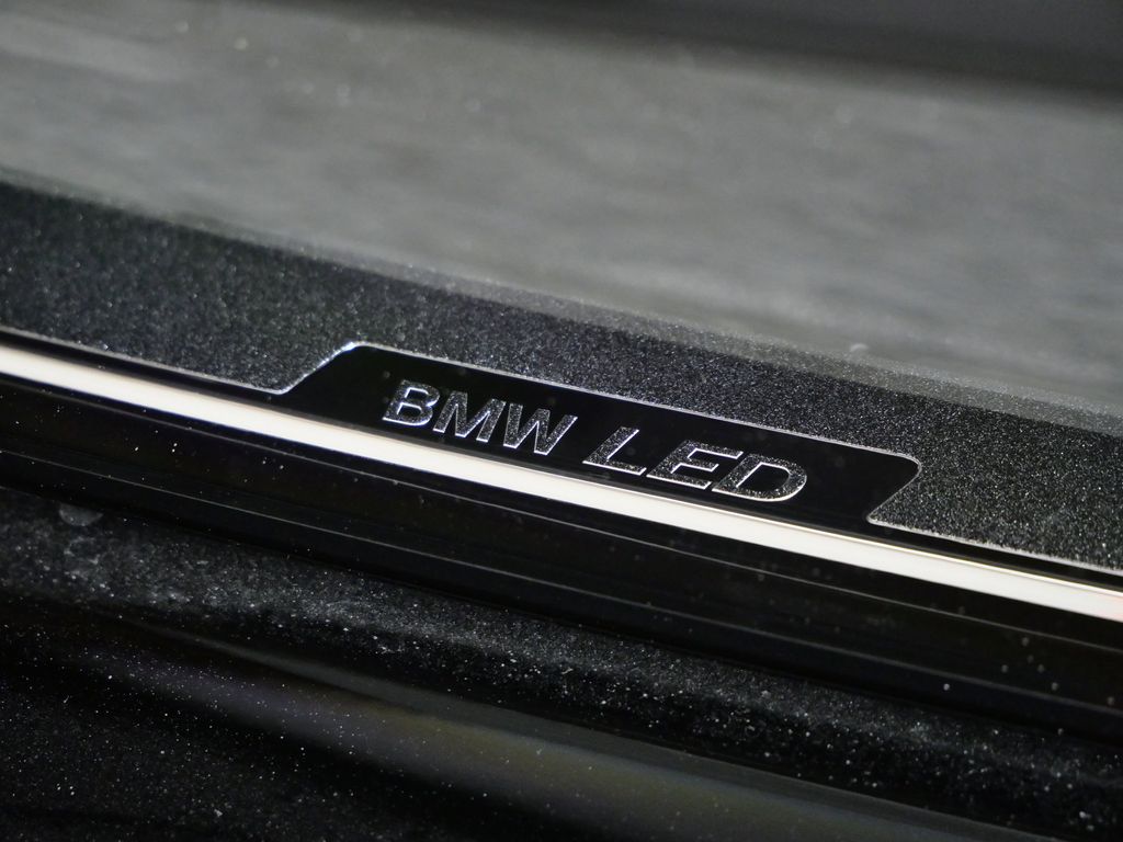 Thumbnail: 2026 BMW 7 Series - 4