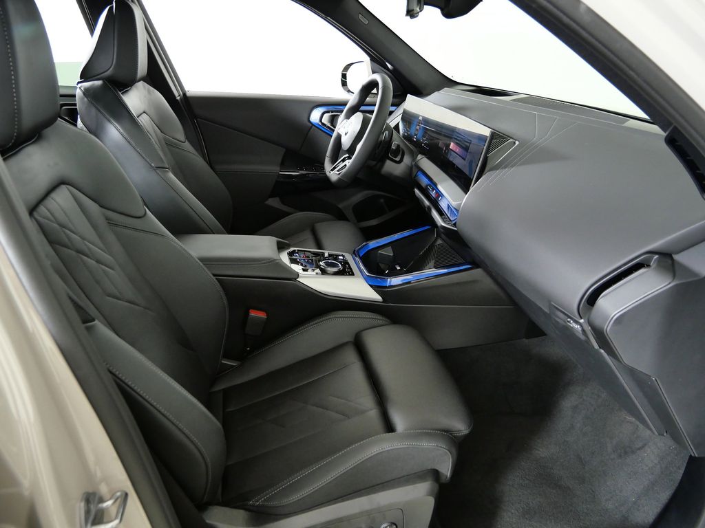 Thumbnail: 2026 BMW X3 - 21