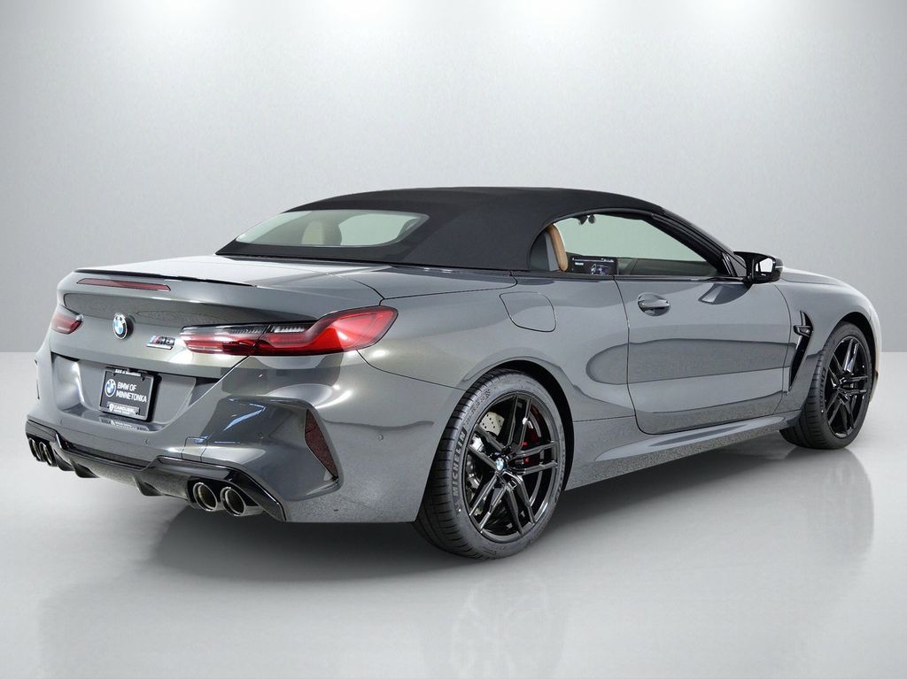 Thumbnail: 2025 BMW M8 - 9