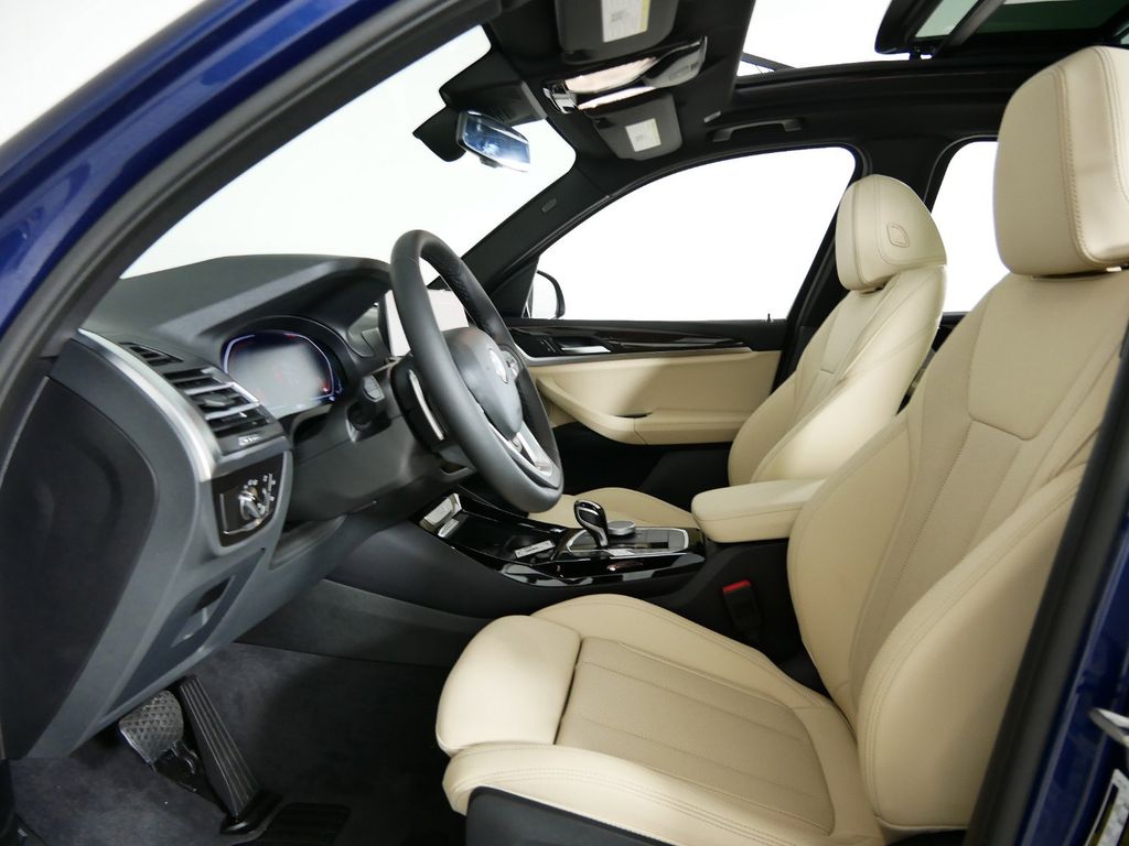 Thumbnail: 2024 BMW X3 - 31
