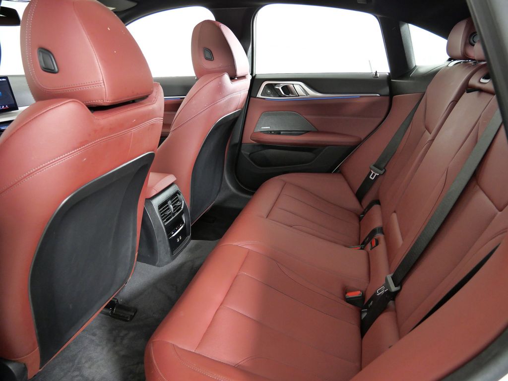 Thumbnail: 2025 BMW i4 - 35