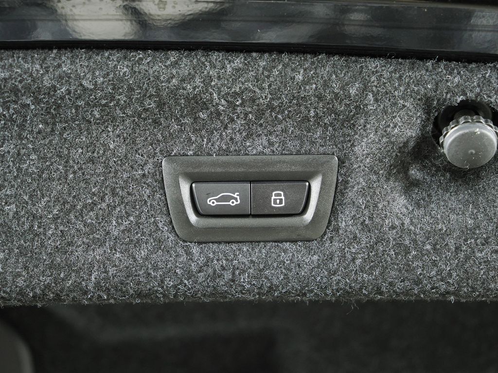 Thumbnail: 2026 BMW 4 Series - 25