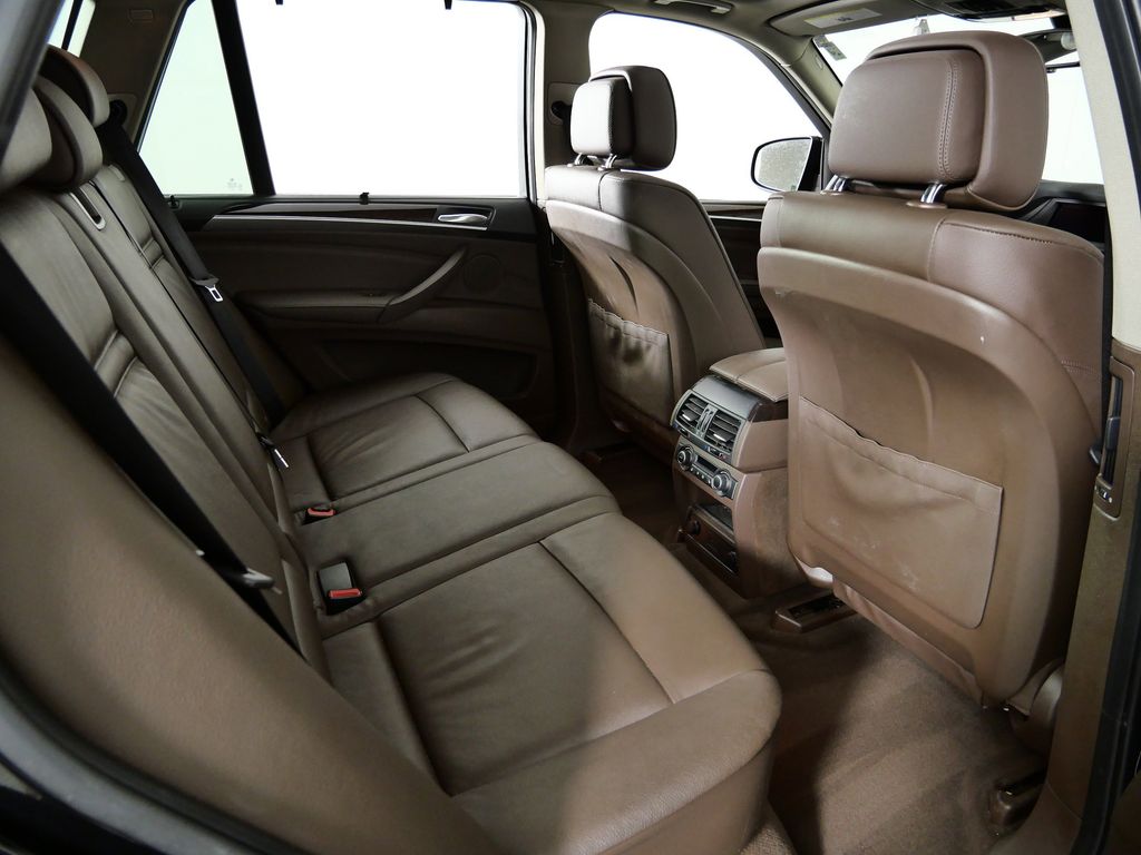 Thumbnail: 2013 BMW X5 - 25