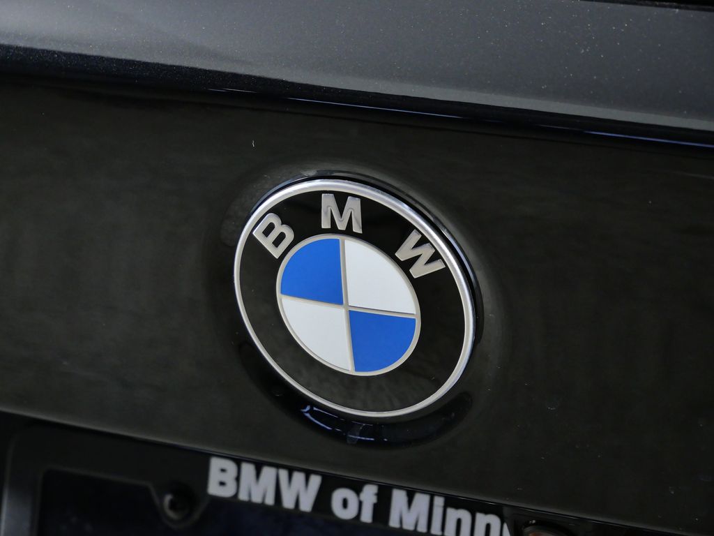 Thumbnail: 2026 BMW 3 Series - 11