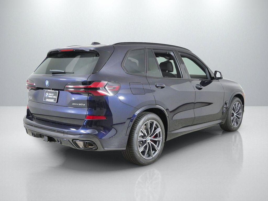 Thumbnail: 2026 BMW X5 - 9