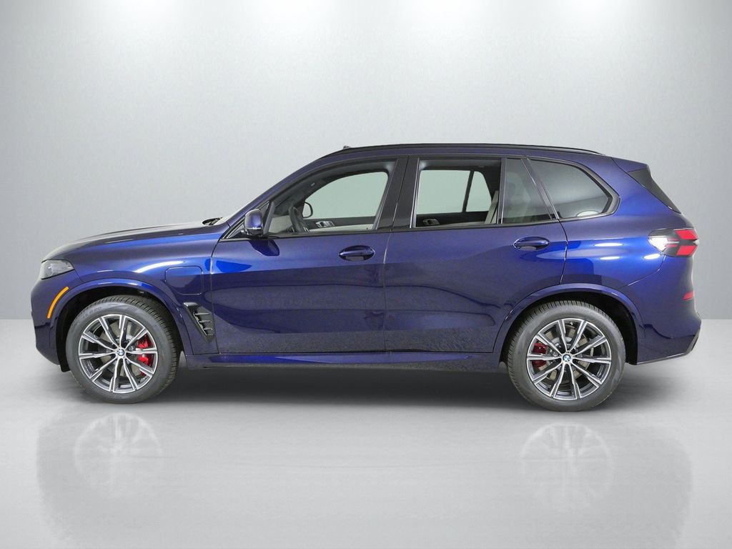 Thumbnail: 2026 BMW X5 - 15