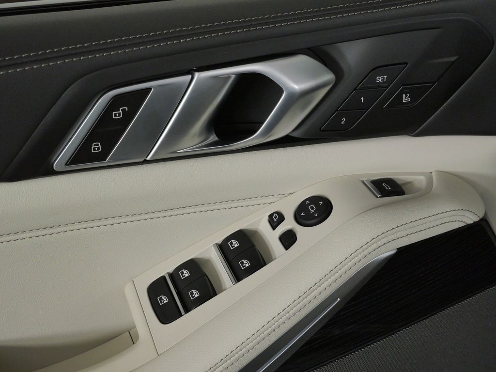 Thumbnail: 2026 BMW X5 - 37