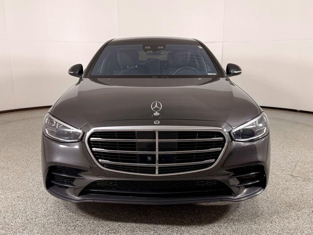 Thumbnail: 2022 Mercedes-Benz S-Class - 3