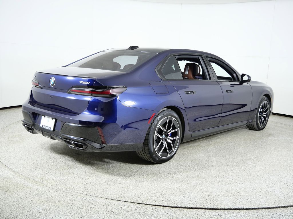Thumbnail: 2023 BMW 7 Series - 11