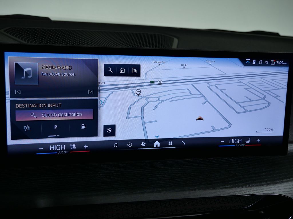 Thumbnail: 2025 BMW 4 Series - 45