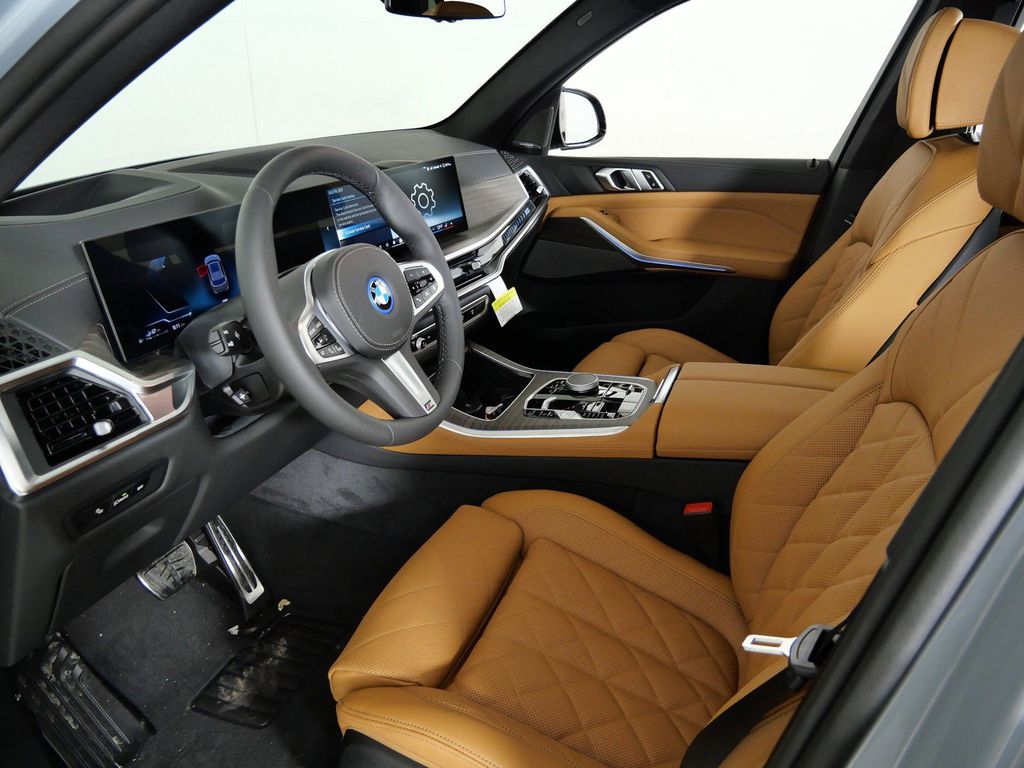 Thumbnail: 2026 BMW X5 - 35
