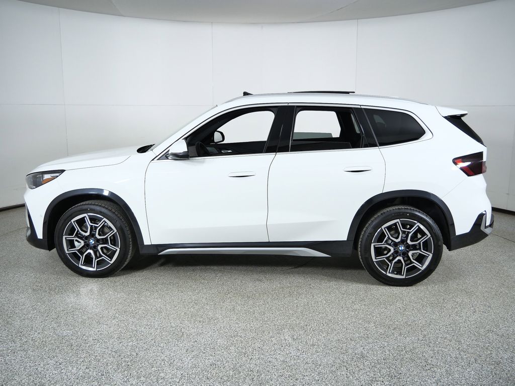 Thumbnail: 2026 BMW X1 - 15